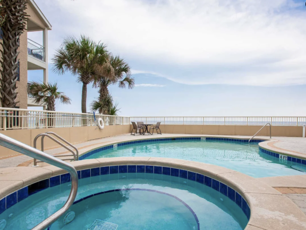 Destin Beach Vacation Condo Rental 4 bedrooms Sleeps 12